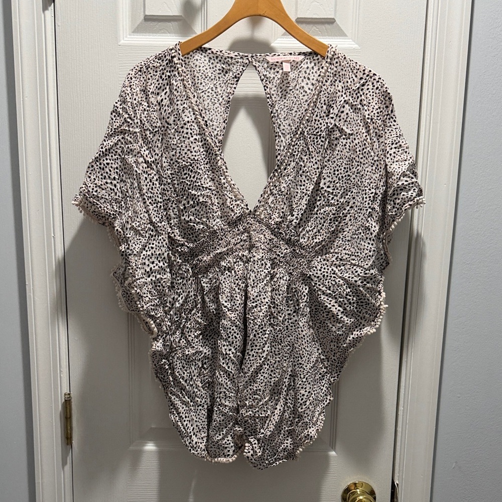 Women's leopard coverup